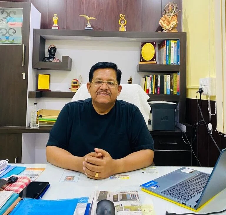 Dr L M Joshi